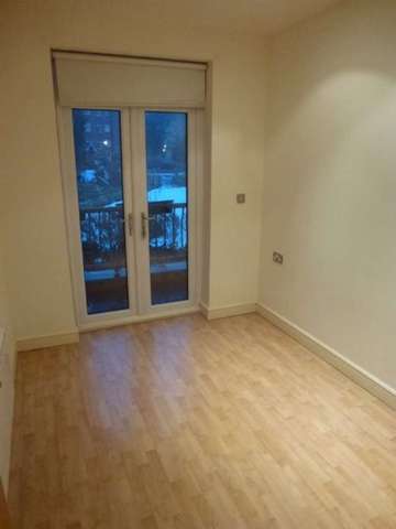  Image of 2 bedroom Apartment to rent in Mossley Hill Drive Aigburth Liverpool L17 at Ullswater House,  Mossley Hill Drive  Liverpool, L17 0EL