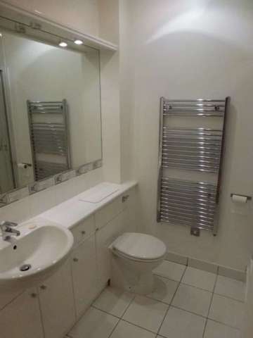  Image of 2 bedroom Apartment to rent in Mossley Hill Drive Aigburth Liverpool L17 at Ullswater House,  Mossley Hill Drive  Liverpool, L17 0EL
