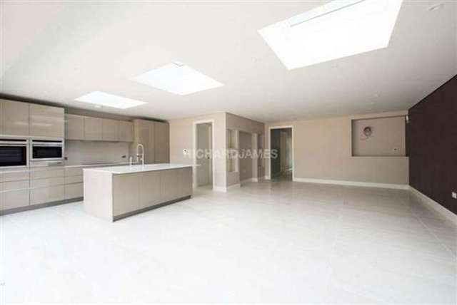  Image of 5 bedroom Detached house for sale in Uphill Road London NW7 at Mill Hill, NW7 4RB
