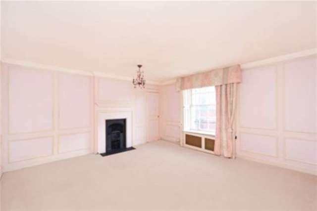  Image of 3 bedroom Detached house to rent in Upper Cheyne Row London SW3 at London, SW3 5JN