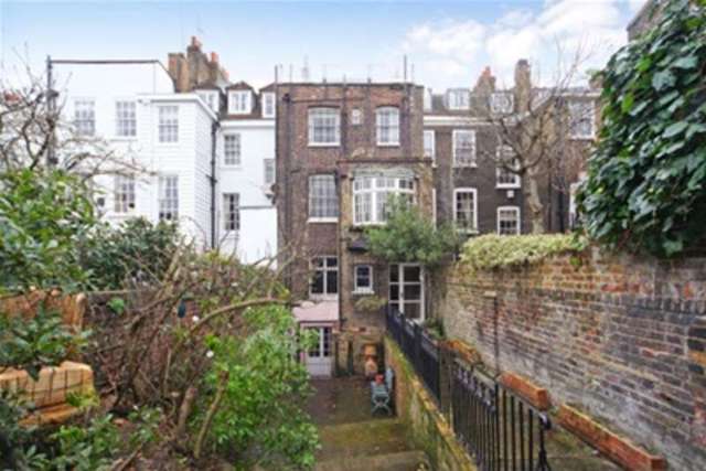  Image of 3 bedroom Detached house to rent in Upper Cheyne Row London SW3 at London, SW3 5JN