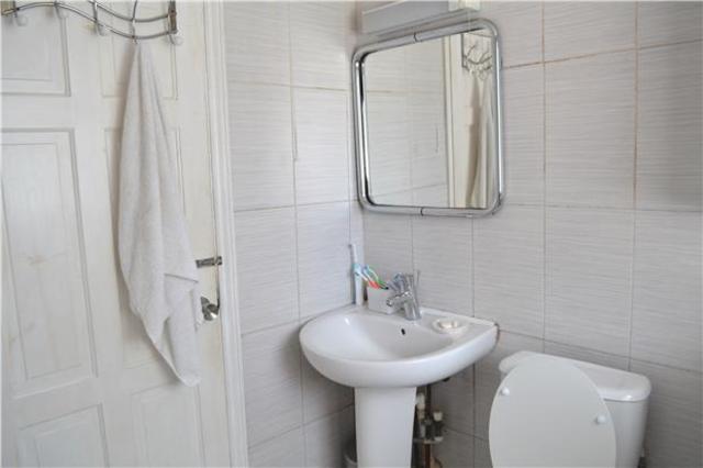  Image of 3 bedroom Terraced house to rent in Vauxhall Road Tredworth Gloucester GL1 at Gloucester, GL1 4EX