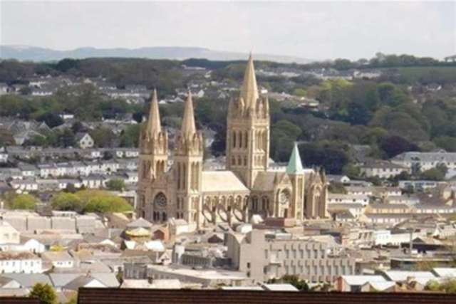  Image of 3 bedroom Bungalow to rent in Roseland Gardens Veryan Truro TR2 at Truro, TR2 5QR