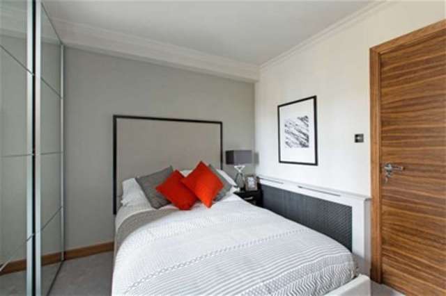  Image of 3 bedroom Flat for sale in Prince Albert Road London NW8 at London, NW8 7PP