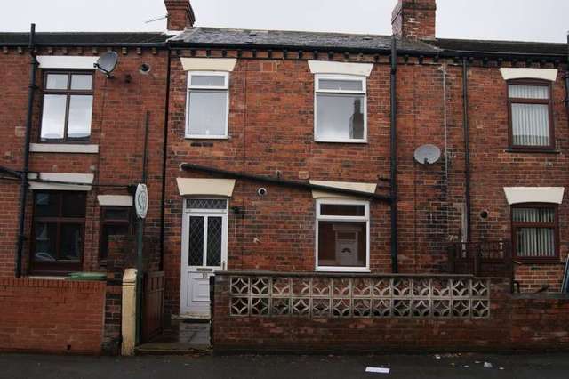  Image of 2 bedroom Terraced house to rent in Victoria Street Horbury Wakefield WF4 at Horbury Wakefield Horbury, WF4 6EH