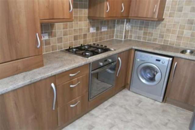  Image of 2 bedroom Flat to rent in Victoria Terrace Kilmarnock KA1 at Kilmarnock, KA1 3JR