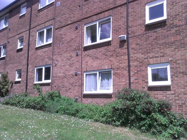  Image of 1 bedroom Flat for sale in Villa Road Luton LU2 at Luton, LU2 7NT