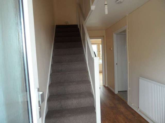  Image of 3 bedroom Maisonette to rent in Vincent Street London E16 at Vincent Street Canning Town London, E16 1LS