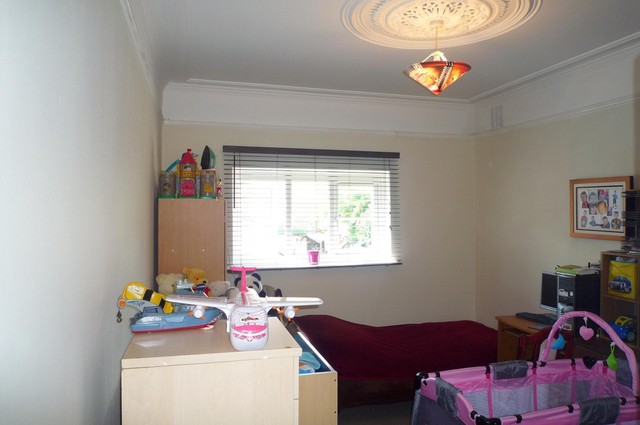  Image of 1 bedroom Flat to rent in Wadham Road Portsmouth PO2 at Portsmouth, PO2 9ED