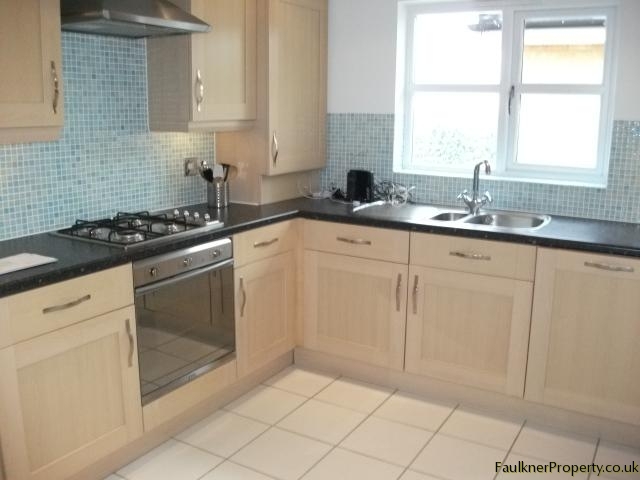  Image of 2 bedroom Apartment to rent in Waglands Garden Buckingham MK18 at Buckingham, MK18 1EA