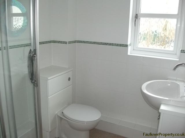  Image of 2 bedroom Apartment to rent in Waglands Garden Buckingham MK18 at Buckingham, MK18 1EA
