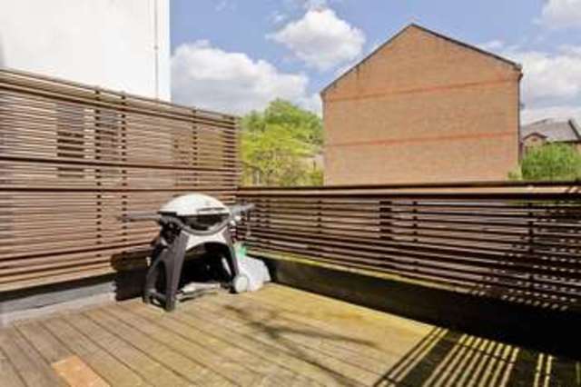  Image of 1 bedroom Flat for sale in Wakley Street London EC1V at Finsbury London Angel, EC1V 7LT