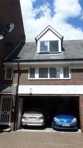  Image of 2 bedroom Flat to rent in Barge House Road London E16 at Waldair Court North Woolwich London, E16 2NW