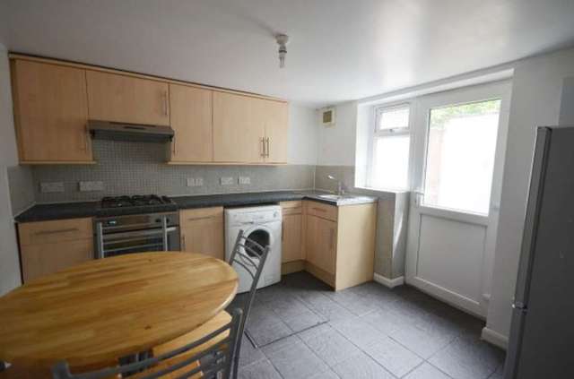  Image of 1 bedroom Flat to rent in Waldram Crescent London SE23 at Waldram Crescent  Forest hill, SE23 3LW