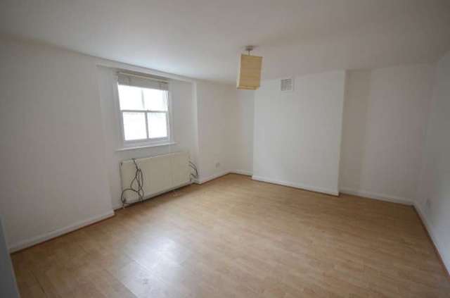  Image of 1 bedroom Flat to rent in Waldram Crescent London SE23 at Waldram Crescent  Forest hill, SE23 3LW