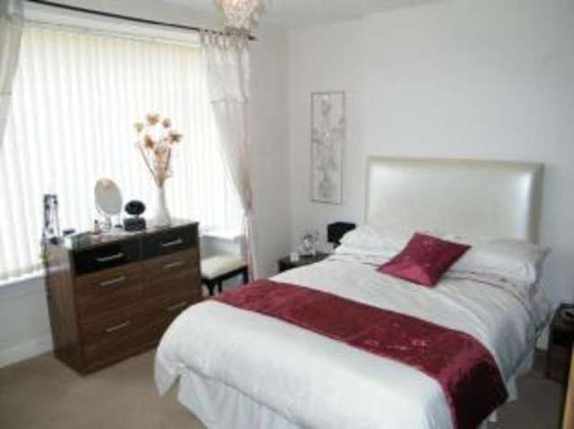  Image of 3 bedroom Semi-Detached house for sale in Wallace Road Renfrew PA4 at Renfrew Renfrewshire Renfrew, PA4 8AX