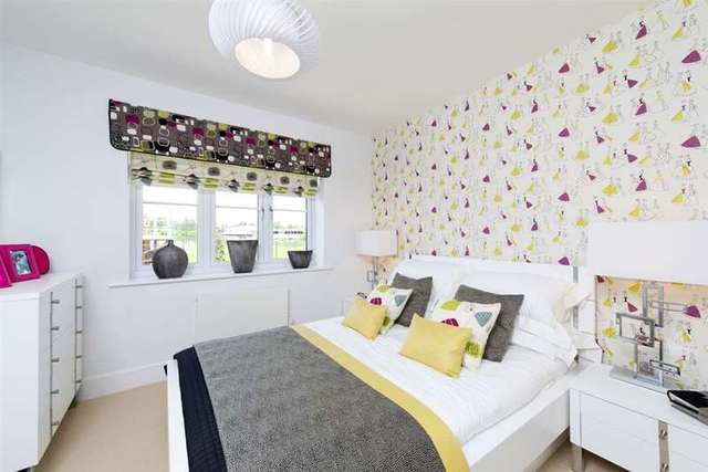  Image of 4 bedroom Detached house for sale in Walnut Grove Banstead SM7 at Banstead Surrey Banstead, SM7 1PJ