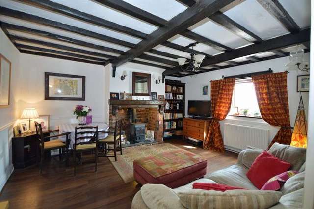  Image of 2 bedroom Cottage for sale in Warmfield Lane Warmfield Wakefield WF1 at Warmfield Wakefield West Yorkshire, WF1 5TL