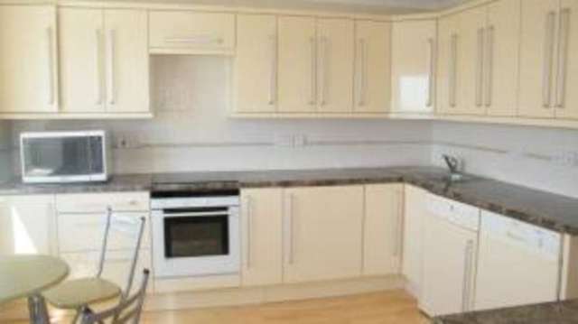  Image of 3 bedroom Flat for sale in Warren Road Torquay TQ2 at Warren Road Torquay Torquay, TQ2 5TU