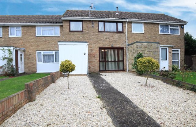  Image of 3 bedroom Terraced house to rent in Watton Road Holbury Southampton SO45 at Watton Road  Southampton, SO45 2LW