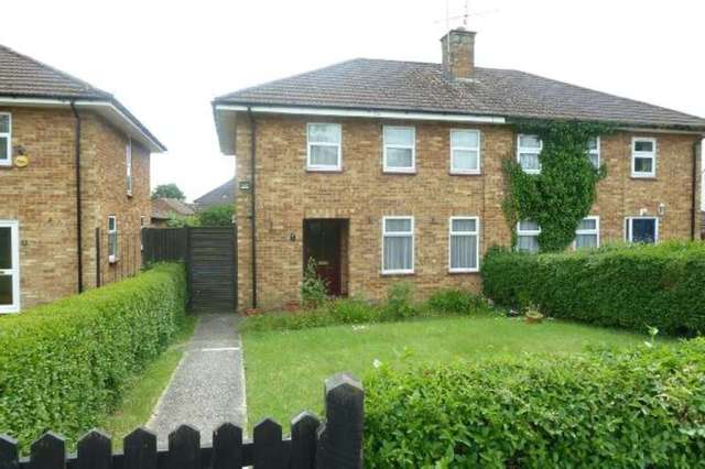  Image of 3 bedroom Semi-Detached house for sale in Wavell Close Reading RG2 at Wavell Close  Reading, RG2 8EJ