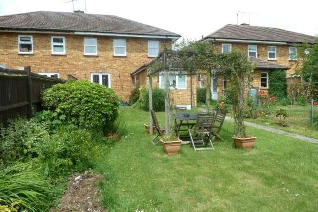  Image of 3 bedroom Semi-Detached house for sale in Wavell Close Reading RG2 at Wavell Close  Reading, RG2 8EJ