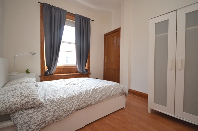  Image of 1 bedroom Flat to rent in Waverley Park Edinburgh EH8 at Abbeyhill Edinburgh Edinburgh, EH8 8ET