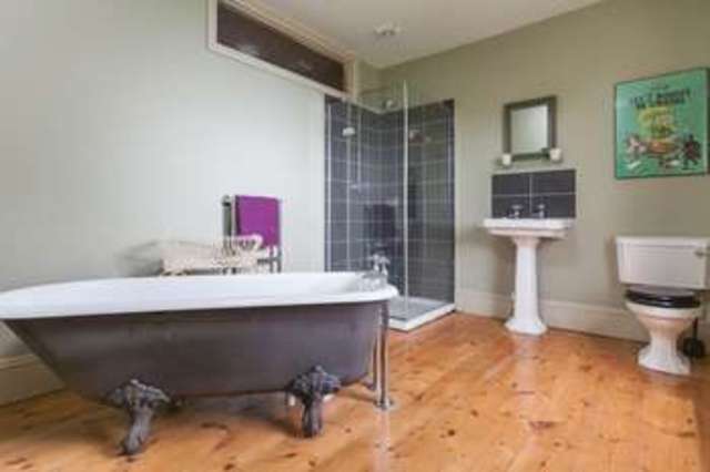  Image of 6 bedroom Detached house for sale in Church Street Wedmore BS28 at Church Street  Wedmore, BS28 4AB