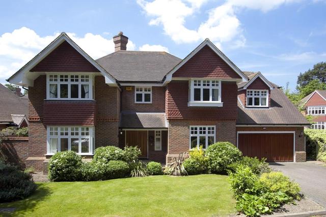  Image of 5 bedroom Detached house to rent in Wellington Place Cobham KT11 at 2 Wellington Place Cobham Cobham, KT11 2BF