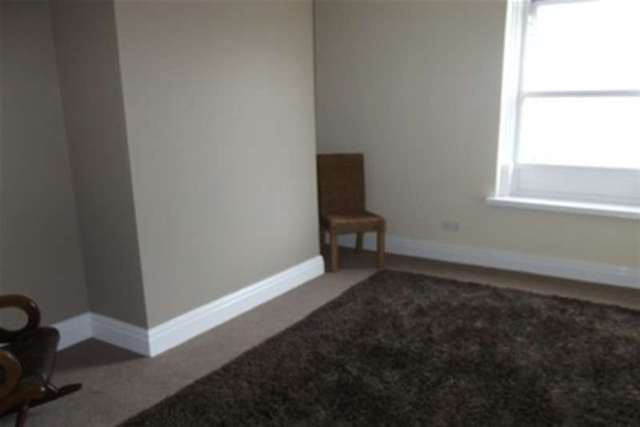  Image of 2 bedroom Flat to rent in Wellington Villas Bury BL8 at Bury, BL8 2NX