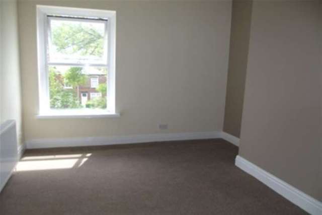  Image of 2 bedroom Flat to rent in Wellington Villas Bury BL8 at Bury, BL8 2NX