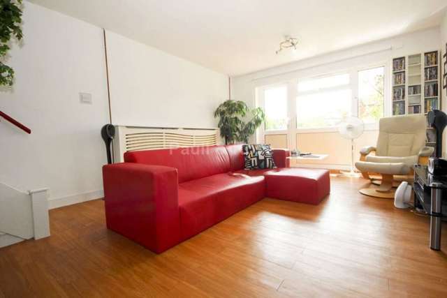  Image of 2 bedroom Maisonette for sale in Wells Court Peterborough PE2 at Wells Court Stanground Peterborough, PE2 8PP