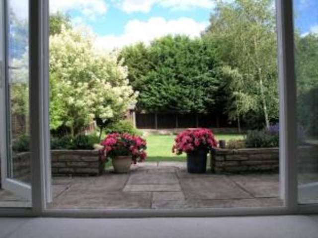  Image of 4 bedroom Detached house for sale in West Side North Littleton Evesham WR11 at North Littleton Evesham Middle Littleton, WR11 8QP