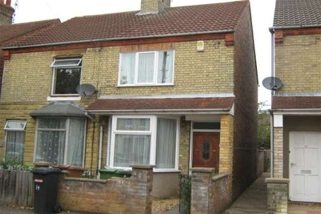  Image of 2 bedroom Detached house to rent in West Parade Peterborough PE3 at Peterborough, PE3 6BD