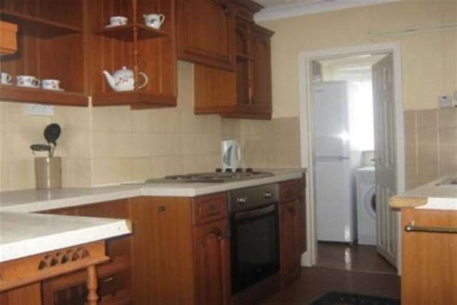  Image of 2 bedroom Detached house to rent in West Parade Peterborough PE3 at Peterborough, PE3 6BD
