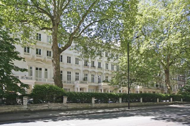  Image of 2 bedroom Ground Flat to rent in Westbourne Terrace London W2 at Westbourne Terrace  London, W2 3UP
