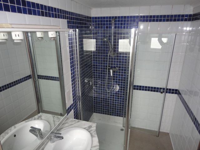  Image of 4 bedroom Terraced house to rent in Ashcombe Road Weston-super-Mare BS23 at Ashcombe Road  Weston-Super-Mare, BS23 3DU
