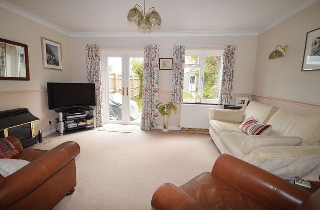  Image of 3 bedroom Semi-Detached house for sale in Marroway Weston Turville Aylesbury HP22 at Marroway  Weston Turville, HP22 5TQ