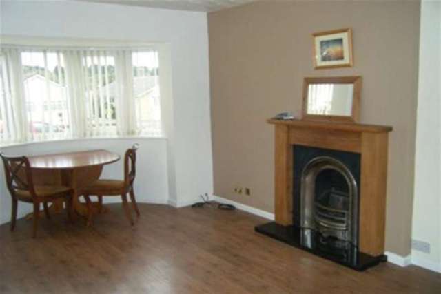  Image of 2 bedroom Flat to rent in Chafeys Avenue Weymouth DT4 at Weymouth, DT4 0EJ