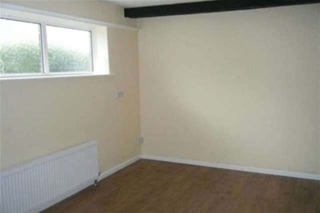  Image of 2 bedroom Flat to rent in Chafeys Avenue Weymouth DT4 at Weymouth, DT4 0EJ