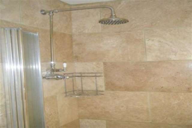  Image of 2 bedroom Flat to rent in Chafeys Avenue Weymouth DT4 at Weymouth, DT4 0EJ