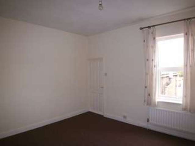  Image of 2 bedroom Terraced house to rent in Wharton Street Retford DN22 at Wharton Street  Retford, DN22 7EH