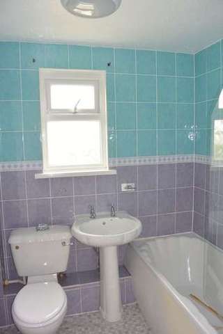  Image of 3 bedroom Terraced house to rent in Whitestone Road Bodmin PL31 at Whitestone Road  Bodmin, PL31 1PE