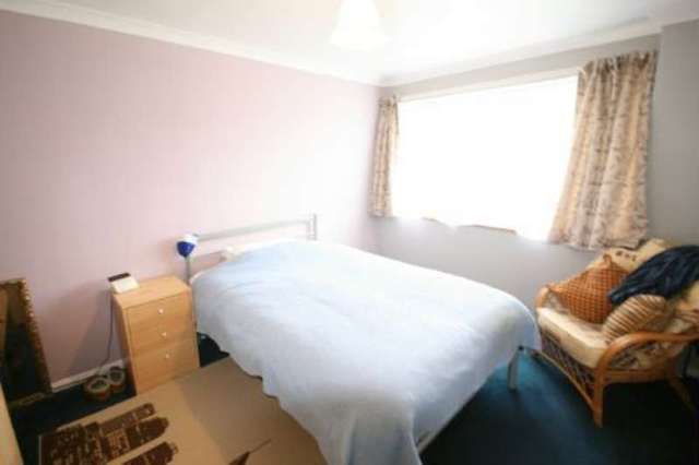  Image of 1 bedroom Property to rent in Wilmot Road Burnham Slough SL1 at Burnham, SL1 7EN