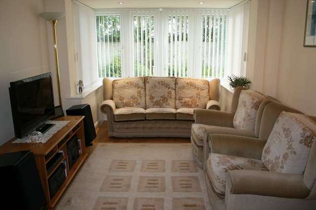  Image of 5 bedroom Detached house to rent in Windmill Gardens Summerhouse Close Callow Hill Redditch B97 at Windmill Gardens  REDDITCH, B97 5YH