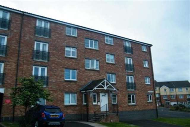  Image of 2 bedroom Flat to rent in Windmill Way Gateshead NE8 at Gateshead, NE8 1NU