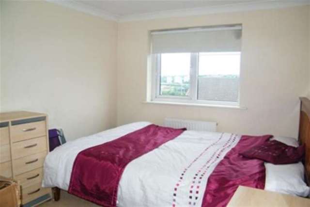  Image of 2 bedroom Flat to rent in Windmill Way Gateshead NE8 at Gateshead, NE8 1NU