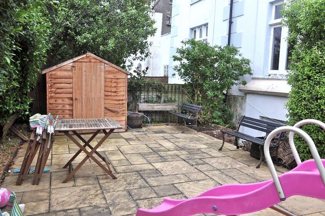  Image of 2 bedroom Flat for sale in Windsor Square Exmouth EX8 at Windsor Square  Exmouth, EX8 1JU