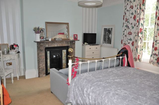  Image of 2 bedroom Flat for sale in Windsor Square Exmouth EX8 at Windsor Square  Exmouth, EX8 1JU