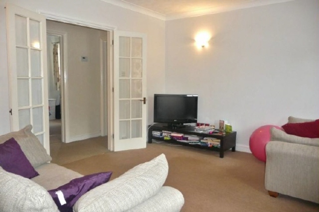  Image of 2 bedroom Flat to rent in Winn Road Southampton SO17 at 3 Winn Road Southampton Not specified, SO17 1EH